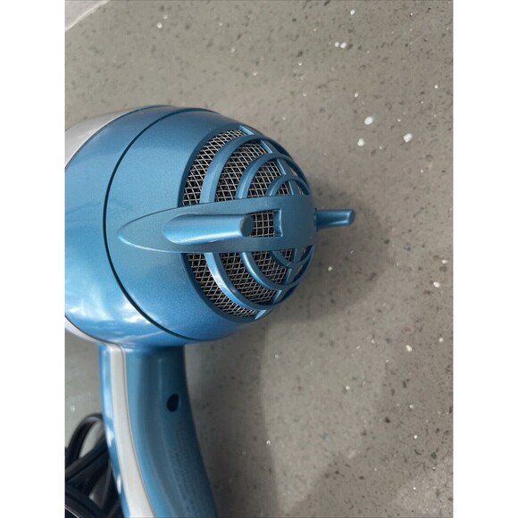 BabylissPRO PROFESSIONAL Nano Titanium Hair Blow Dryer, 2000 Watt BNT5548 - Picture 3 of 11